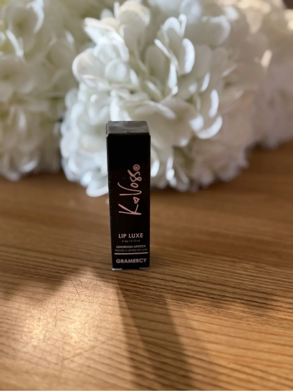 KVossNYC gives lips